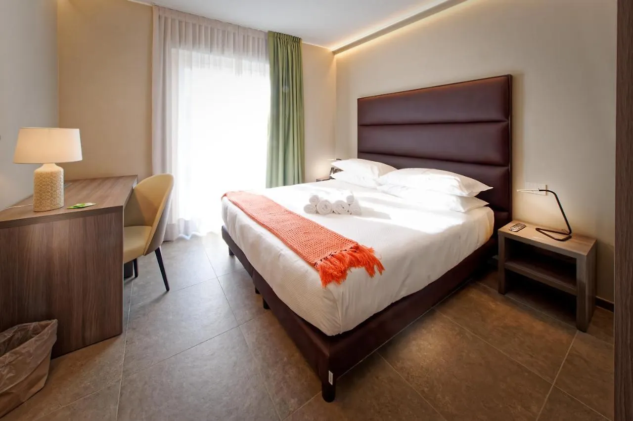 Albergo Giuan Arma Di Taggia Hotel