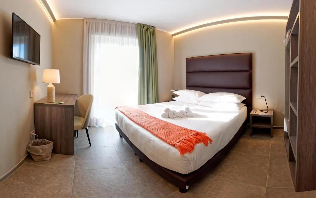 Albergo Giuan Arma Di Taggia Hotel
