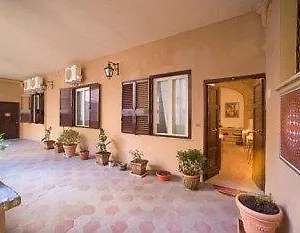 Guest house Caesar's ***